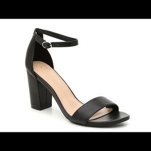 Kelly & Katie Hailee Sandal